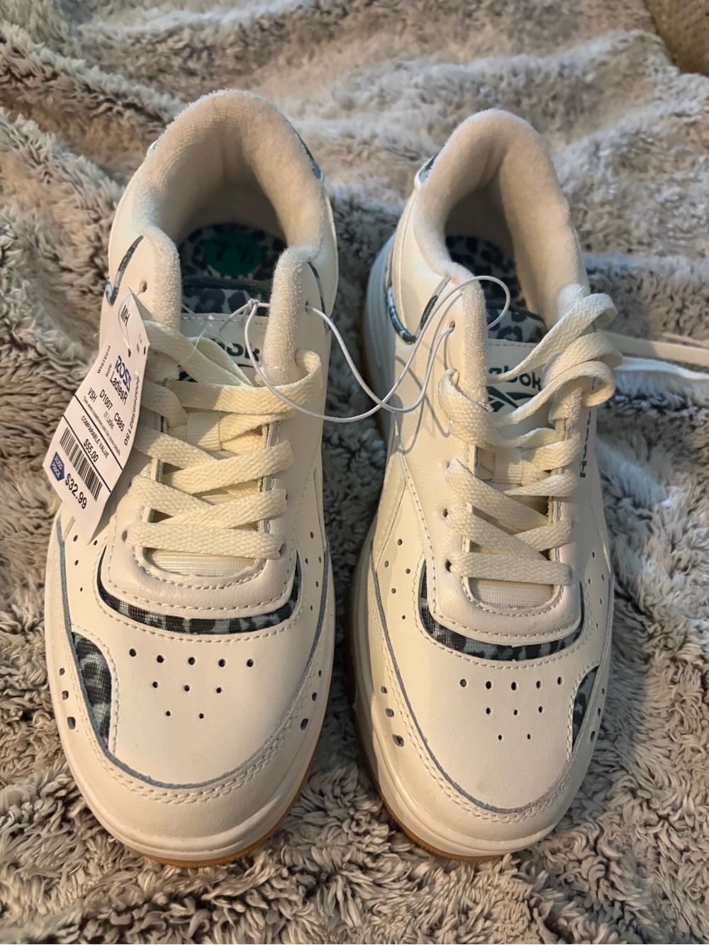 Women’s 7 1/2 Rebook